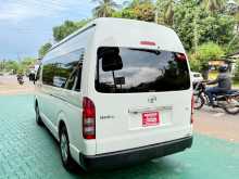 https://riyasewana.com/uploads/toyota-kdh-gdh-101234294462.jpg