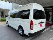 https://riyasewana.com/uploads/toyota-kdh-gdh-2414045122223.jpg