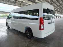 https://riyasewana.com/uploads/toyota-kdh-gdh-812344022782.jpg