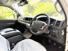 https://riyasewana.com/uploads/toyota-kdh-gdh-813324824932.jpg