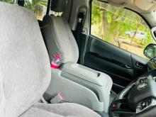 https://riyasewana.com/uploads/toyota-kdh-gl-12484224661.jpg