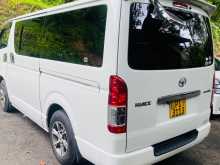 Toyota Kdh Gl 2015 Van