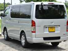 https://riyasewana.com/uploads/toyota-kdh-gl-2113265186.jpg