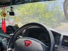 https://riyasewana.com/uploads/toyota-kdh-gl-69503217044.jpg