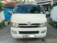 Toyota KDH HIACE 200 2005 Van