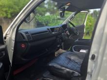 https://riyasewana.com/uploads/toyota-kdh-high-1610105917894.jpg