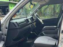 https://riyasewana.com/uploads/toyota-kdh-high-91147014833.jpg