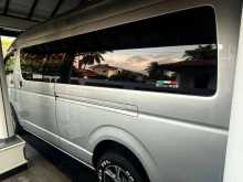https://riyasewana.com/uploads/toyota-kdh-highroof-11444444572.jpg