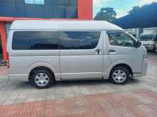 https://riyasewana.com/uploads/toyota-kdh-highroof-2015-1411511612744.jpg
