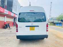 https://riyasewana.com/uploads/toyota-kdh-highroof-2015-511535912534.jpg
