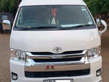 Toyota KDH High Roof 221 2017 Van