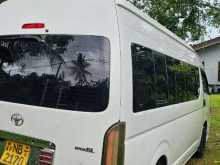 https://riyasewana.com/uploads/toyota-kdh-hiroof-202335364373.jpg