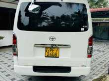 https://riyasewana.com/uploads/toyota-kdh-medium-178521122983.jpg
