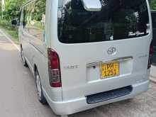https://riyasewana.com/uploads/toyota-kdh-original-51828134602.jpg
