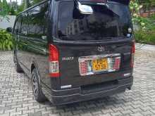 https://riyasewana.com/uploads/toyota-kdh-super-101123044993.jpg