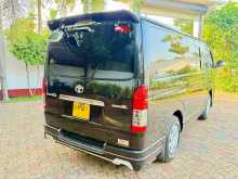 https://riyasewana.com/uploads/toyota-kdh-super-10115484032.jpg