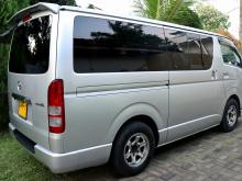 https://riyasewana.com/uploads/toyota-kdh-super-1023001110264.jpg