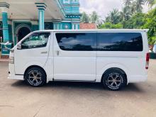 https://riyasewana.com/uploads/toyota-kdh-super-13852516656.jpg