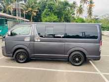 https://riyasewana.com/uploads/toyota-kdh-super-1600384962.jpg
