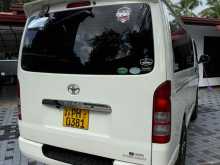 https://riyasewana.com/uploads/toyota-kdh-super-1715011922293.jpg