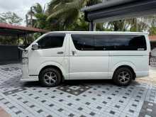 https://riyasewana.com/uploads/toyota-kdh-super-1715011922792.jpg