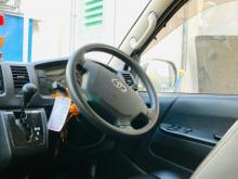 https://riyasewana.com/uploads/toyota-kdh-super-197503217545.jpg