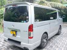 https://riyasewana.com/uploads/toyota-kdh-super-2013-2613101612083.jpg