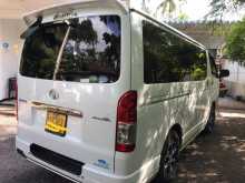 https://riyasewana.com/uploads/toyota-kdh-super-2015-811200112484.jpg