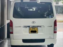 https://riyasewana.com/uploads/toyota-kdh-super-2017383824302.jpg