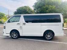 https://riyasewana.com/uploads/toyota-kdh-super-22009364602.jpg