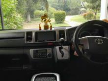 https://riyasewana.com/uploads/toyota-kdh-super-221339046945.jpg