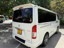 https://riyasewana.com/uploads/toyota-kdh-super-248140322292.jpg