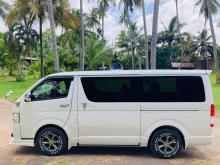 https://riyasewana.com/uploads/toyota-kdh-super-291759106705.jpg