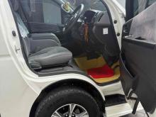 https://riyasewana.com/uploads/toyota-kdh-super-310290324133.jpg