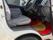 https://riyasewana.com/uploads/toyota-kdh-super-510050424031.jpg