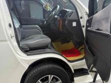 https://riyasewana.com/uploads/toyota-kdh-super-59560824472.jpg