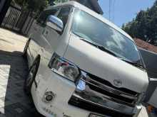 Toyota KDH Super GL Semi High Roof 211 2009 Van