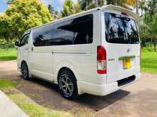 https://riyasewana.com/uploads/toyota-kdh-super-71233264522.jpg