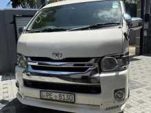 Toyota KDH Super GL Semi High Roof 211 2009 Van