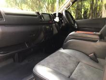 https://riyasewana.com/uploads/toyota-kdh-super-811204217295.jpg