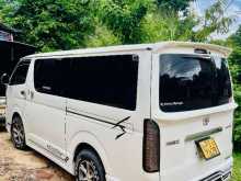 https://riyasewana.com/uploads/toyota-kdh-supper-181803474483.jpg