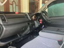 https://riyasewana.com/uploads/toyota-kdh-trh-12819176195.jpg