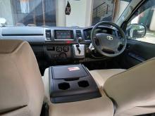 https://riyasewana.com/uploads/toyota-kdh-trh-1815094817345.jpg