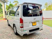 https://riyasewana.com/uploads/toyota-kdh-trh-191656576756.jpg