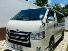 Toyota KDH TRH Super GL 2010 Van