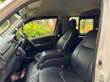 https://riyasewana.com/uploads/toyota-kdh-trh-2017-1710450612643.jpg