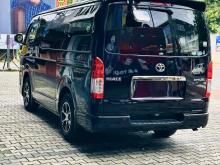 https://riyasewana.com/uploads/toyota-kdh-trh-2210165624041.jpg