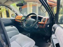 https://riyasewana.com/uploads/toyota-kdh-trh-2318102824962.jpg