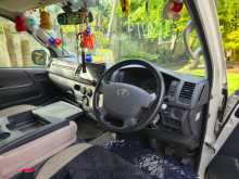 https://riyasewana.com/uploads/toyota-kdh-trh-8923164293.jpg