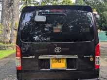 https://riyasewana.com/uploads/toyota-kdh-trh200-252036014012.jpg